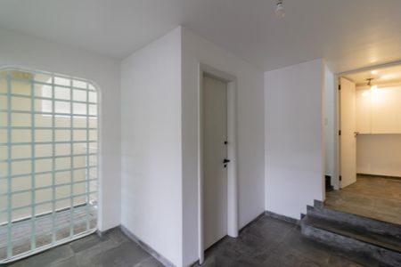 Casa para alugar com 638m², 3 quartos e 4 vagas Casa para alugar com 638m², 3 quartos e 4 vagasHall de entrada Principal