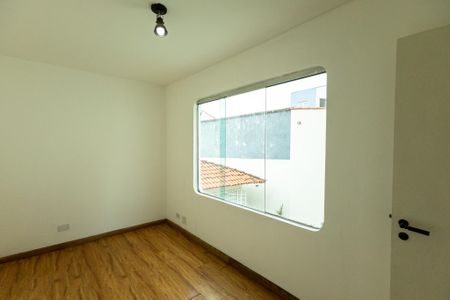 Casa para alugar com 638m², 3 quartos e 4 vagas Casa para alugar com 638m², 3 quartos e 4 vagasQuarto de Serviço 1