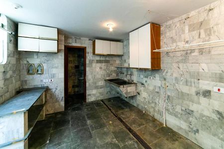 Casa para alugar com 638m², 3 quartos e 4 vagas Casa para alugar com 638m², 3 quartos e 4 vagasÁrea de Serviço