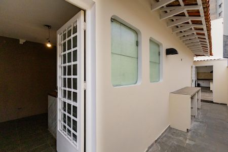 Casa para alugar com 638m², 3 quartos e 4 vagas Casa para alugar com 638m², 3 quartos e 4 vagasCorredor