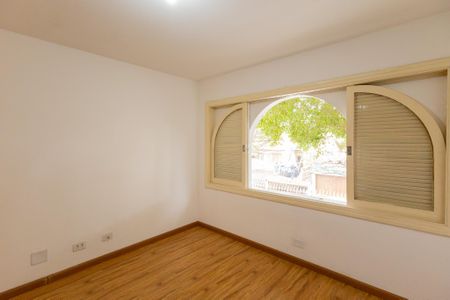 Casa para alugar com 638m², 3 quartos e 4 vagas Casa para alugar com 638m², 3 quartos e 4 vagasSuíte 3