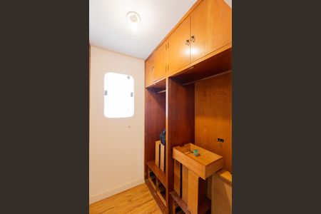 Casa para alugar com 638m², 3 quartos e 4 vagas Casa para alugar com 638m², 3 quartos e 4 vagasCloset Suíte 2