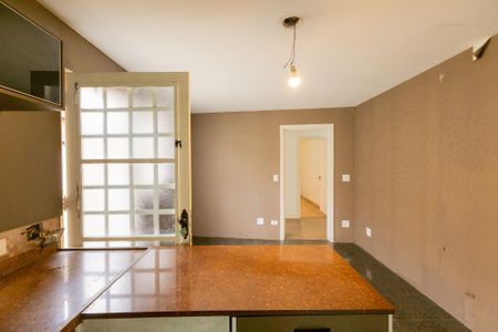 Casa para alugar com 638m², 3 quartos e 4 vagas Casa para alugar com 638m², 3 quartos e 4 vagasCozinha