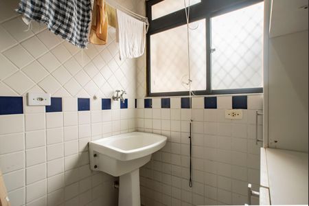 Apartamento à venda com 61m², 2 quartos e 1 vagaÁrea de Serviço