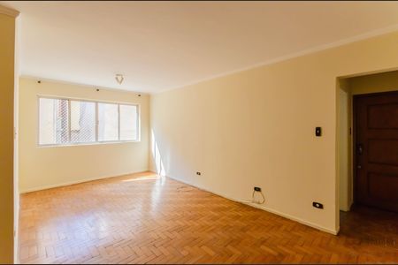 Apartamento à venda com 93m², 2 quartos e 1 vaga Apartamento à venda com 93m², 2 quartos e 1 vagaSala