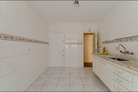 Apartamento à venda com 93m², 2 quartos e 1 vaga Apartamento à venda com 93m², 2 quartos e 1 vagaCozinha