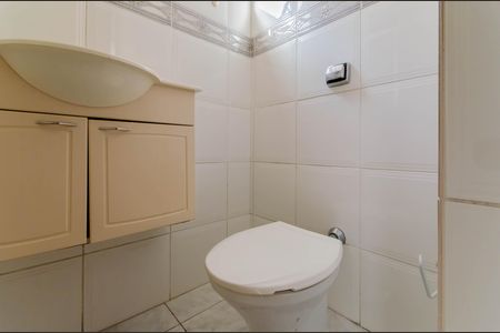 Apartamento à venda com 93m², 2 quartos e 1 vaga Apartamento à venda com 93m², 2 quartos e 1 vagaBanheiro de serviço