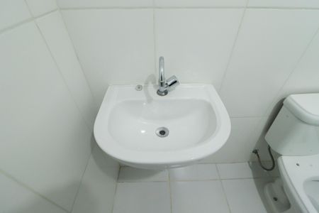 Apartamento para alugar com 64m², 2 quartos e sem vagaBanheiro
