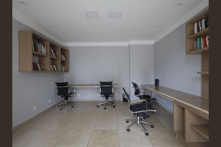 Apartamento para alugar com 70m², 3 quartos e 1 vagaÁrea comum