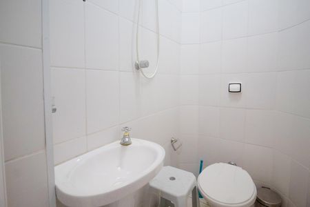 Apartamento para alugar com 95m², 2 quartos e sem vagaBanheiro de serviço