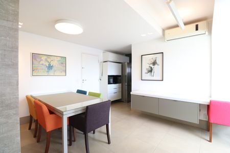 Apartamento para alugar com 62m², 2 quartos e 1 vagaSala