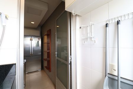 Apartamento para alugar com 62m², 2 quartos e 1 vagaCozinha e Área de Serviço