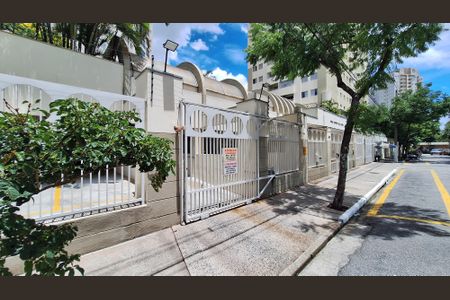 Apartamento para alugar com 62m², 2 quartos e 1 vagaFachada