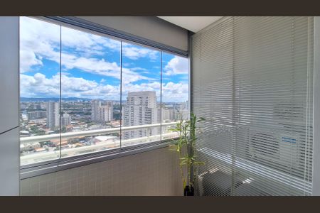 Apartamento para alugar com 62m², 2 quartos e 1 vagaVaranda