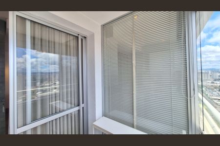 Apartamento para alugar com 62m², 2 quartos e 1 vagaVaranda