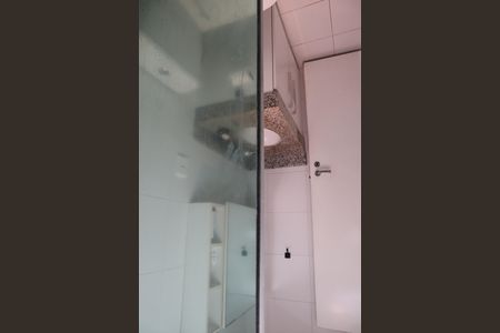 Apartamento para alugar com 70m², 2 quartos e 1 vagaBANHEIRO 01