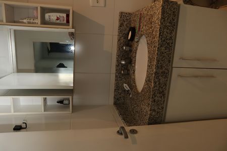 Apartamento para alugar com 70m², 2 quartos e 1 vagaBANHEIRO 01