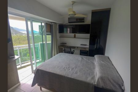 QUARTO 01 de apartamento para alugar com 2 quartos, 70m² em Barra da Tijuca, Rio de Janeiro