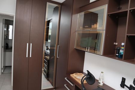 Apartamento para alugar com 70m², 2 quartos e 1 vagaQUARTO001