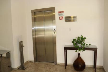 Apartamento à venda com 155m², 3 quartos e 1 vagaHall Social