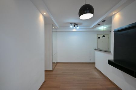 Sala de apartamento para alugar com 2 quartos, 48m² em Parque Reboucas, São Paulo