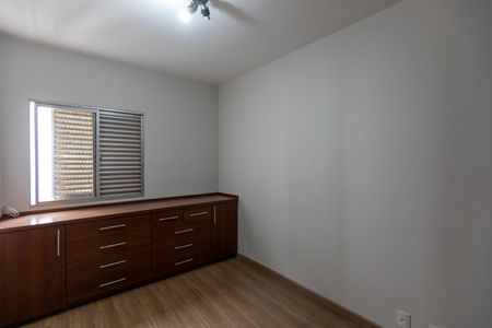 Apartamento à venda com 82m², 3 quartos e 1 vagaQuarto 2