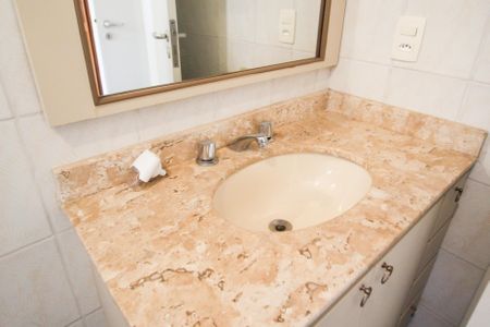 Apartamento à venda com 185m², 3 quartos e 3 vagasBanheiro da Suíte 3