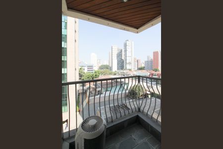 Apartamento à venda com 185m², 3 quartos e 3 vagasVaranda 1 da Suíte 1