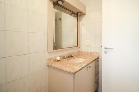 Apartamento à venda com 185m², 3 quartos e 3 vagasBanheiro da Suíte 3