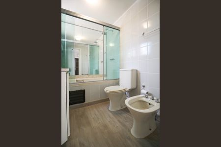 Apartamento à venda com 185m², 3 quartos e 3 vagasBanheiro 1 da Suíte 1