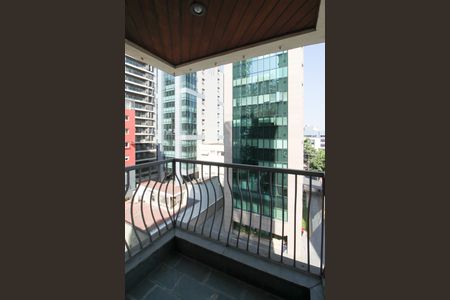 Apartamento à venda com 185m², 3 quartos e 3 vagasVaranda 2 da Suíte 1