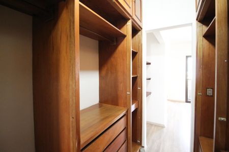 Apartamento à venda com 185m², 3 quartos e 3 vagasCloset da Suíte 1
