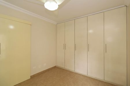 Apartamento para alugar com 129m², 3 quartos e 1 vaga Apartamento para alugar com 129m², 3 quartos e 1 vagaQuarto 1