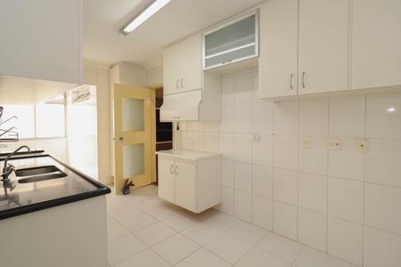 Apartamento para alugar com 129m², 3 quartos e 1 vaga Apartamento para alugar com 129m², 3 quartos e 1 vagaCozinha