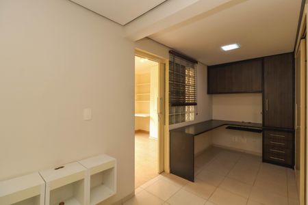 Apartamento para alugar com 129m², 3 quartos e 1 vaga Apartamento para alugar com 129m², 3 quartos e 1 vagaEscritório