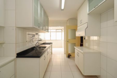 Apartamento para alugar com 129m², 3 quartos e 1 vaga Apartamento para alugar com 129m², 3 quartos e 1 vagaCozinha