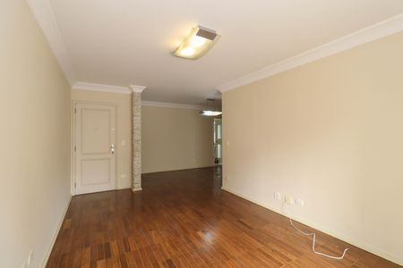 Apartamento para alugar com 129m², 3 quartos e 1 vaga Apartamento para alugar com 129m², 3 quartos e 1 vagaSala