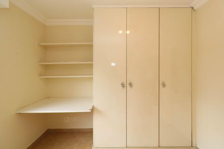 Apartamento para alugar com 129m², 3 quartos e 1 vaga Apartamento para alugar com 129m², 3 quartos e 1 vagaQuarto 2