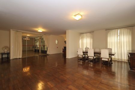 Apartamento para alugar com 129m², 3 quartos e 1 vaga Apartamento para alugar com 129m², 3 quartos e 1 vagaÁrea comum