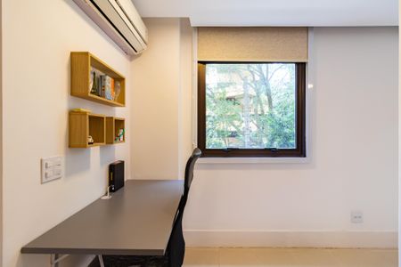 Apartamento para alugar com 57m², 1 quarto e 2 vagasEscritório 