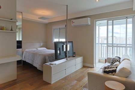 Studio à venda com 38m², 1 quarto e 1 vaga Studio à venda com 38m², 1 quarto e 1 vagaSala