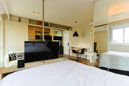 Studio à venda com 38m², 1 quarto e 1 vaga Studio à venda com 38m², 1 quarto e 1 vagaQuarto