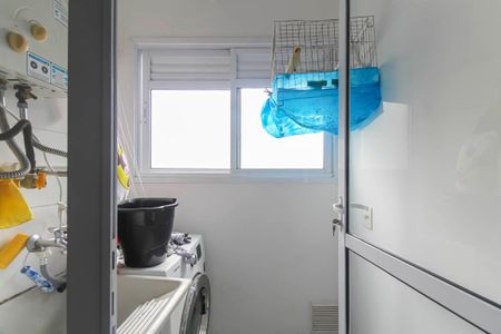 Apartamento à venda com 45m², 2 quartos e 1 vaga Apartamento à venda com 45m², 2 quartos e 1 vagaÁrea de Serviço