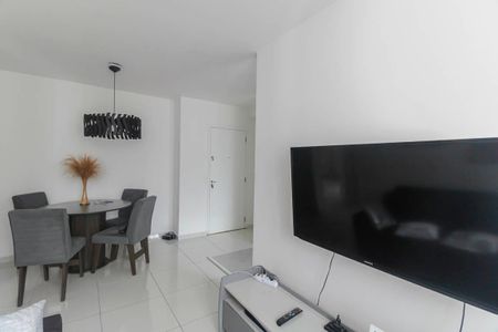 Apartamento à venda com 45m², 2 quartos e 1 vaga Apartamento à venda com 45m², 2 quartos e 1 vagaSala