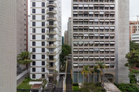 Vista da Suíte 1 de apartamento para alugar com 2 quartos, 101m² em Itaim Bibi, São Paulo