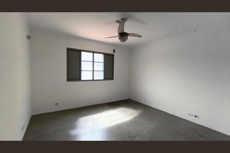 Casa à venda com 250m², 2 quartos e 2 vagas Casa à venda com 250m², 2 quartos e 2 vagasSuíte