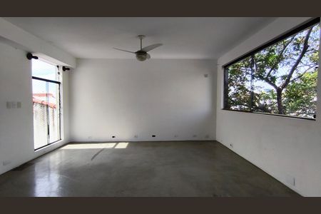 Casa à venda com 250m², 2 quartos e 2 vagas Casa à venda com 250m², 2 quartos e 2 vagasQuarto 2