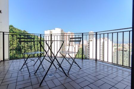 Apartamento à venda com 60m², 1 quarto e 1 vaga Apartamento à venda com 60m², 1 quarto e 1 vagaVaranda da sala
