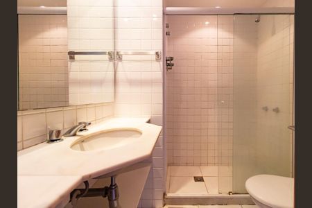 Apartamento à venda com 60m², 1 quarto e 1 vaga Apartamento à venda com 60m², 1 quarto e 1 vagaBanheiro