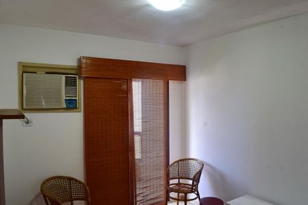 Sala de apartamento para alugar com 2 quartos, 62m² em Barra da Tijuca, Rio de Janeiro
